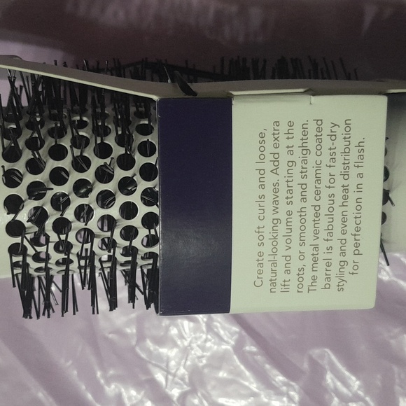 Host pic🥰💟💜GSQ BY GLAMSQUAD Ceramic thermal round brush nwt - Picture 4 of 4